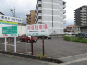 東温市志津川の駐車場の画像