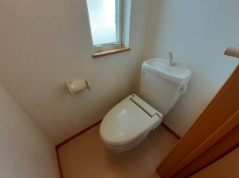 コンパクトで使いやすいトイレです