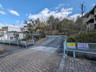 西宮市山口町上山口３丁目の駐車場の画像