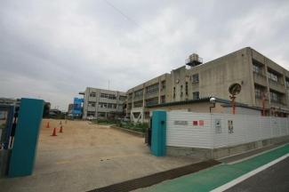 岸和田市立八木南小学校まで574m