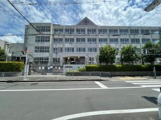 上野芝小学校まで200m
