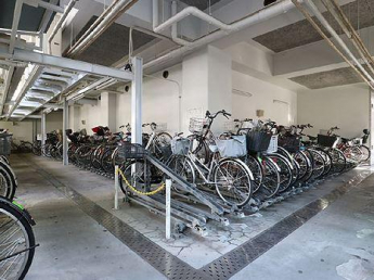 自転車置き場.JPG