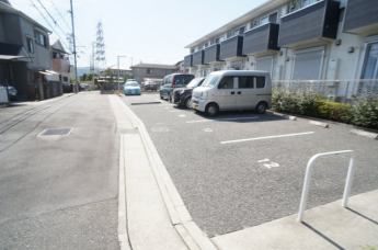 【駐車場】
