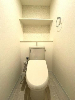 トイレを撮影したものです！温水洗浄便座を交換しております！