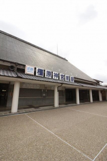 橿原神宮前駅まで500m