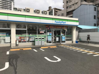 ファミリーマート神戸湊町店まで160m