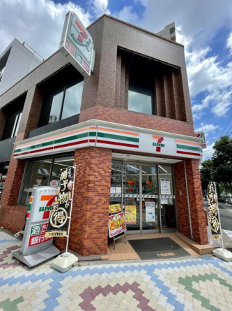 セブンイレブン神戸湊町４丁目店まで169m