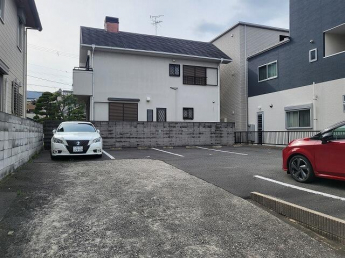 モアハウジング管理駐車場の画像