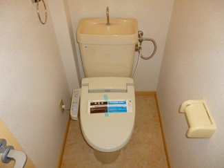 清潔感のあるトイレです