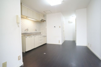参考、同建物・同間取りの号室