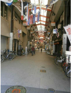 商店街まで80m