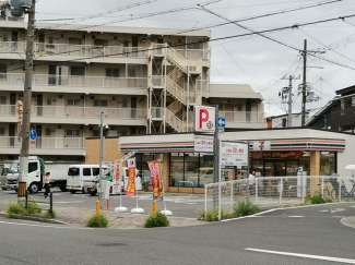 セブンイレブン大阪中川３丁目店まで186m