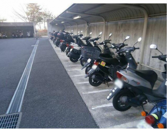 バイク置き場まで30m