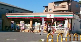 セブンイレブン藤井寺大井４丁目店まで519m