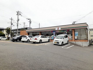 セブンイレブン大蔵谷インター店まで260m