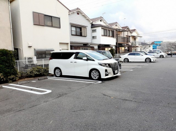 【駐車場】