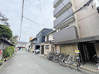 コーポアヴィ　１階１４．３㎡　西田辺駅約３分　トイレ・ミニキッチン有りの画像