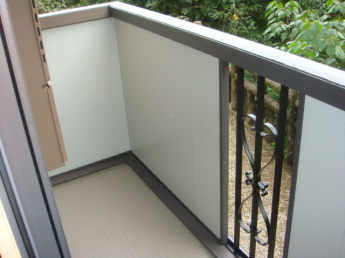 【バルコニー】