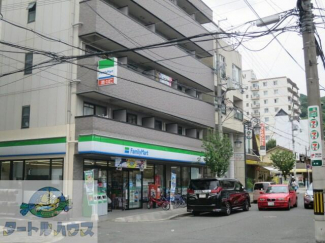 ファミリーマート大東野崎店まで599m