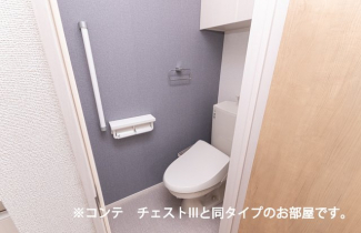 ゆったりとした空間のトイレです