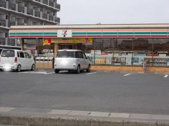 セブンイレブン草津追分町店まで814m