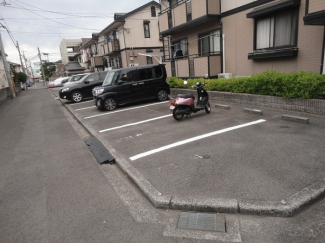 【駐車場】