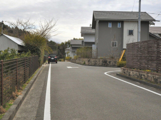 東側道路