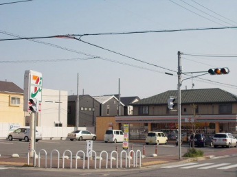 セブンイレブンまで400m