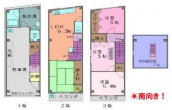 平成４年４月建築の鉄骨造３階建シャッターガレージ付き４ＬＤＫ