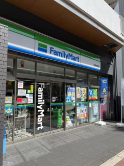 ファミリーマート曽根崎南店まで80m