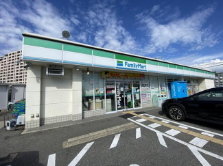 ファミリーマート堺百舌鳥梅町三丁店まで293m