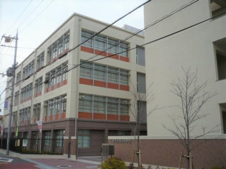 八尾市立曙川中学校まで1250m