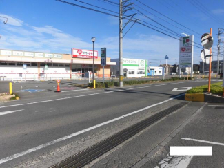 くすりのレデイ北斎院店まで662m