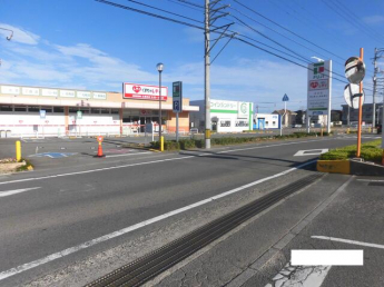 くすりのレデイ北斎院店まで662m