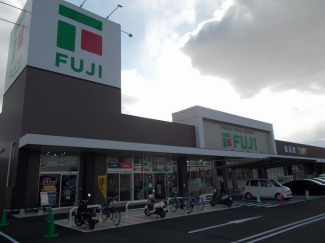 フジ古川椿店様まで800m