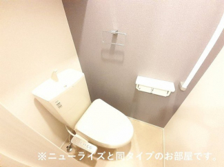 コンパクトで使いやすいトイレです