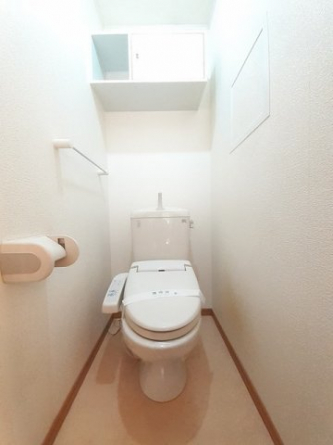 コンパクトで使いやすいトイレです