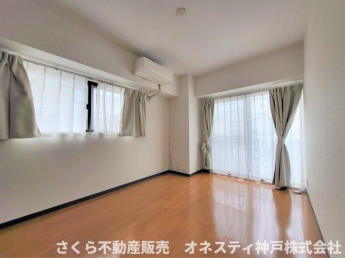 6.5帖。北東側のお部屋です！