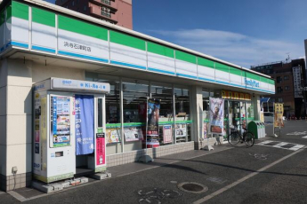 ファミリーマート浜寺石津町店まで141m