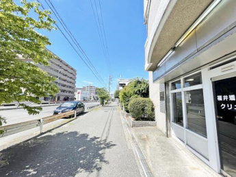 エクセレントハイムすわの森　１階路面店　約２６坪　駐車可　ロードサイドの画像