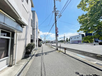 エクセレントハイムすわの森　１階路面店　約２６坪　駐車可　ロードサイドの画像