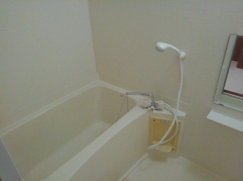 日々の疲れを癒すお風呂付です