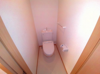 シンプルで使いやすいトイレです