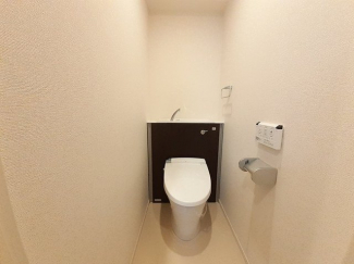 ゆったりとした空間のトイレです