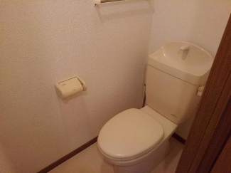 シンプルで使いやすいトイレです