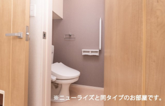 ゆったりとした空間のトイレです