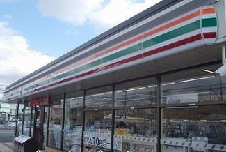 セブンイレブン　岡田店まで650m