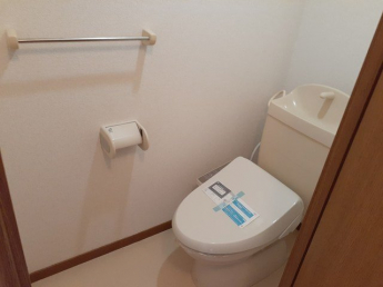 シンプルで使いやすいトイレです