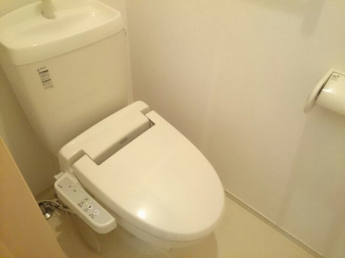 シンプルで使いやすいトイレです