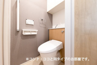 ゆったりとした空間のトイレです